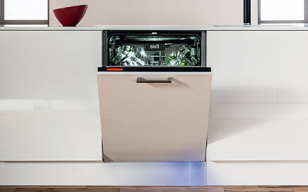 PET LASTNOSTI DOBREGA POMIVALNEGA STROJA